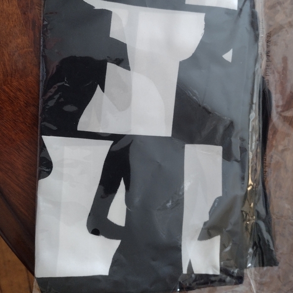 J. Paul Getty Museum Scarf Scrf Metzker Co Scomtz Nude Neg. Profiles - Picture 1 of 8